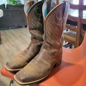 Ariat woman's cowboy boots